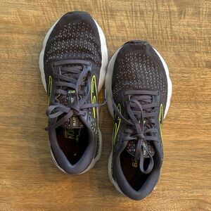 Brooks Gray and Yellow Glycerin GTS 20 Women’s Sneakers